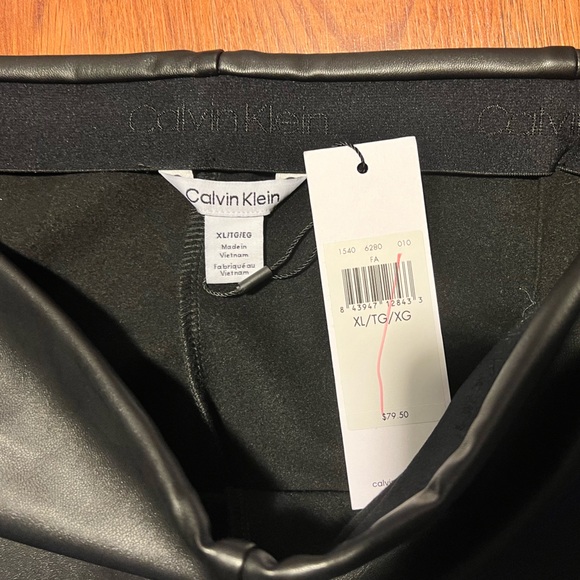 NWT Black Faux Leather Flared Pants - XL - Picture 4 of 5